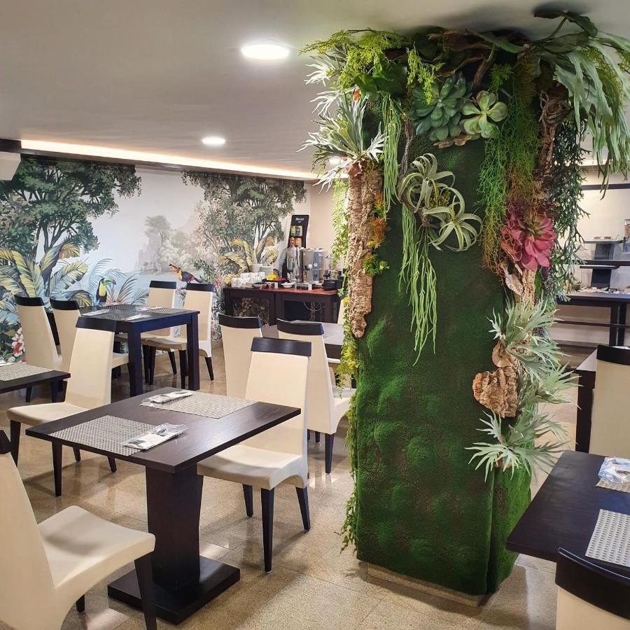 Hotel Royal Nayef Portonovo Zewnętrze zdjęcie