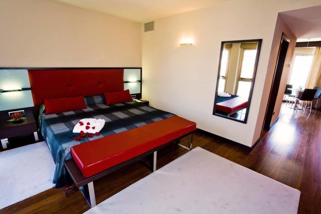 Hotel Royal Nayef Portonovo Zewnętrze zdjęcie