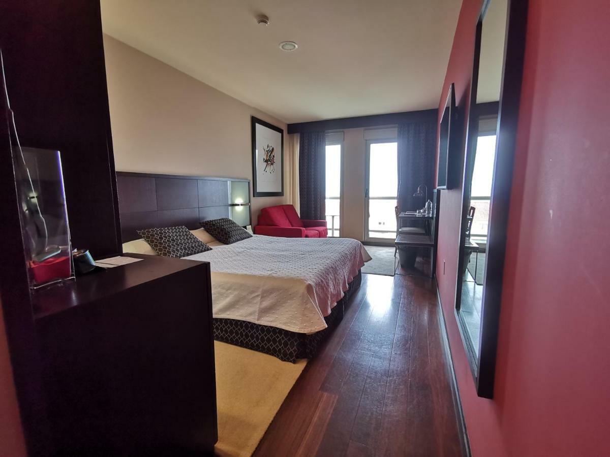 Hotel Royal Nayef Portonovo Zewnętrze zdjęcie